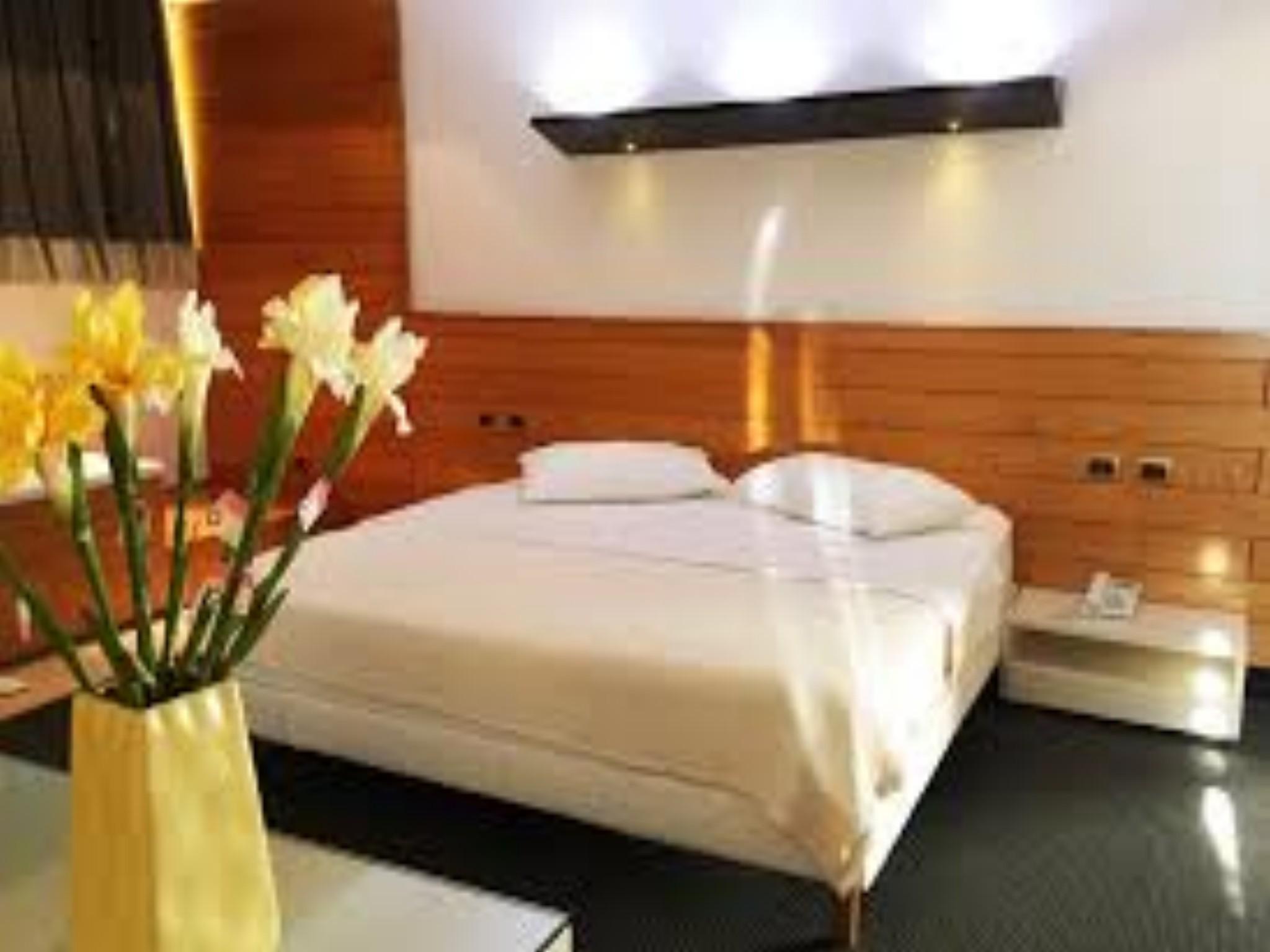 Hotel Bermon Tirana Eksteriør billede