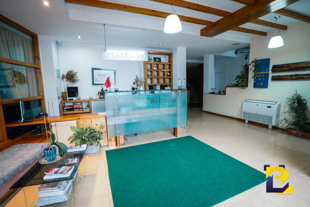 Hotel Bermon Tirana Eksteriør billede