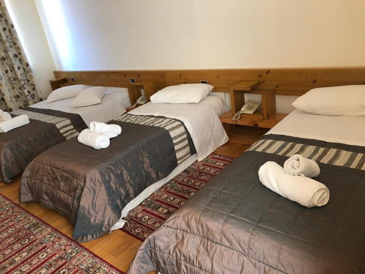 Hotel Bermon Tirana Eksteriør billede