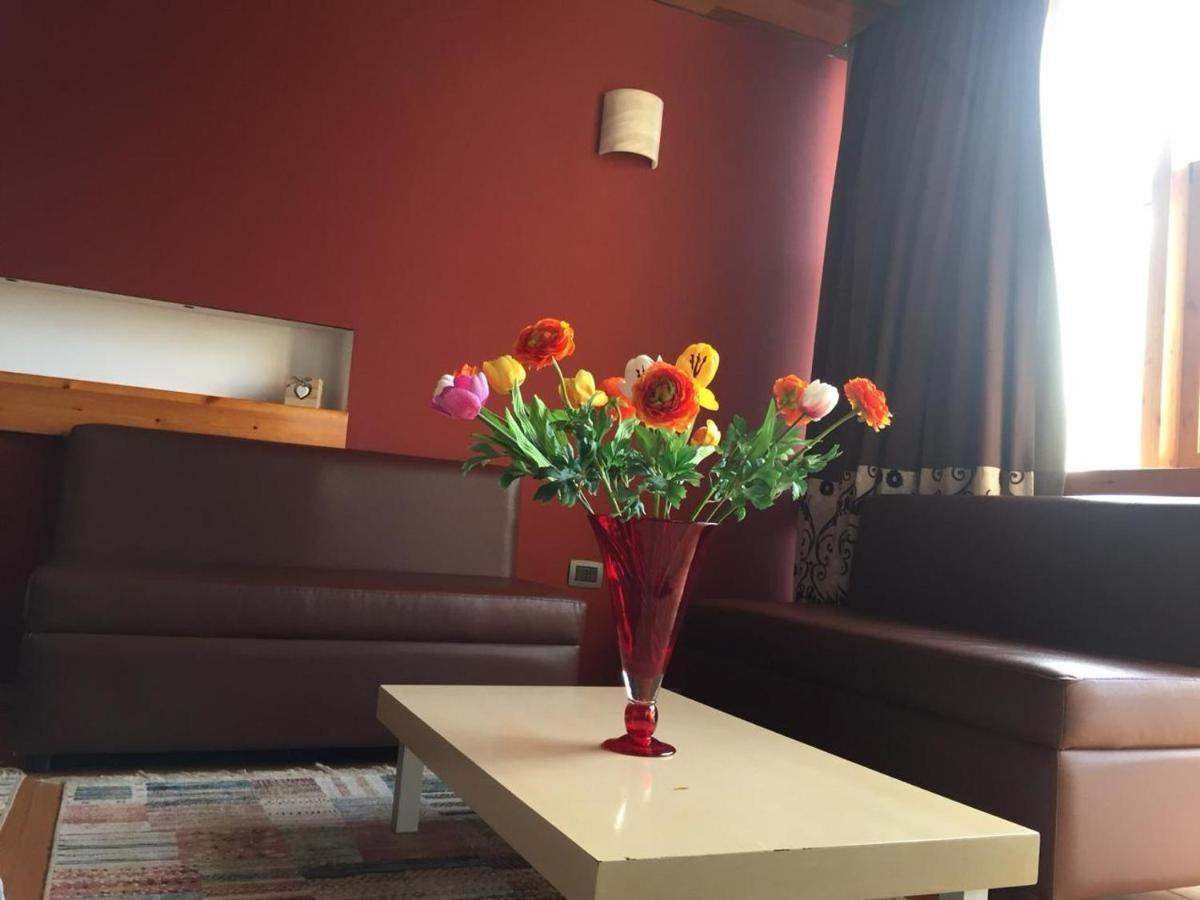 Hotel Bermon Tirana Eksteriør billede