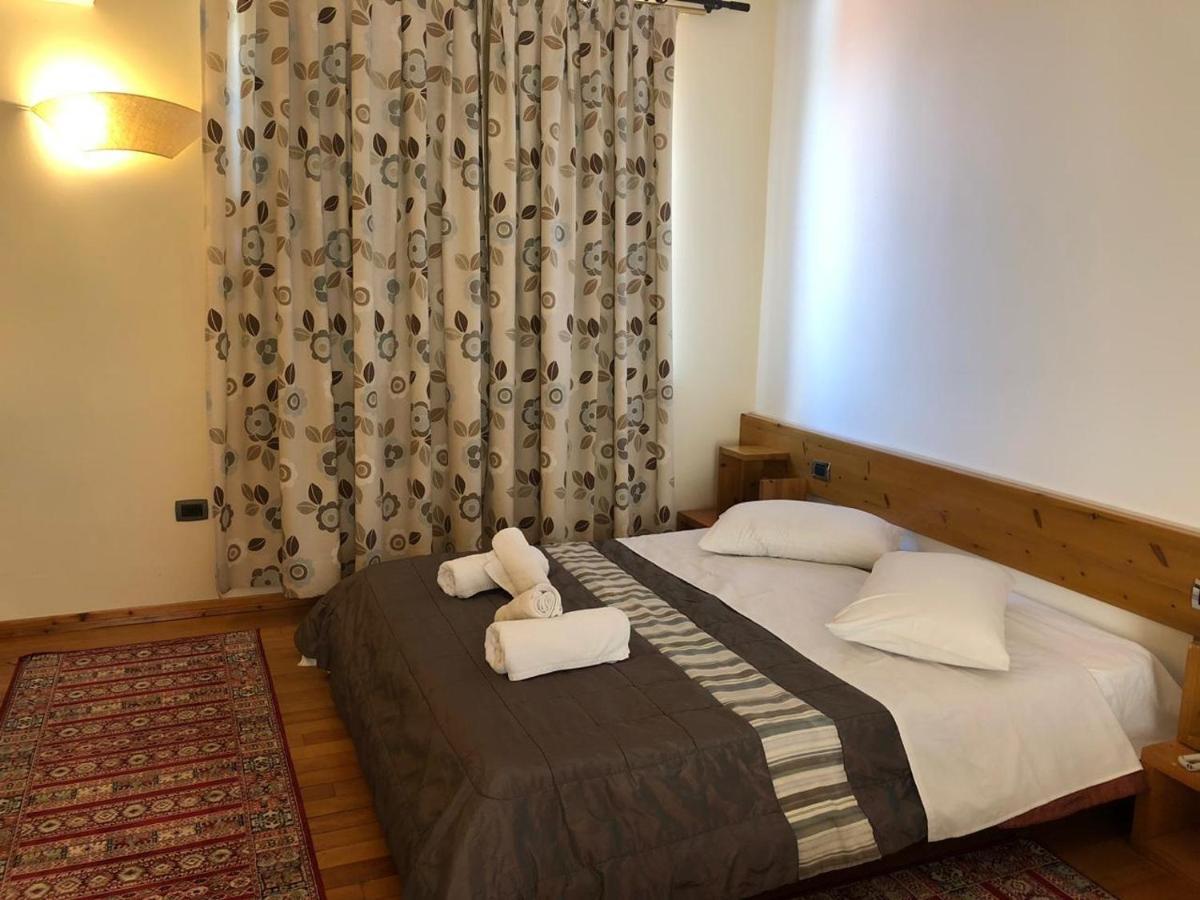 Hotel Bermon Tirana Eksteriør billede
